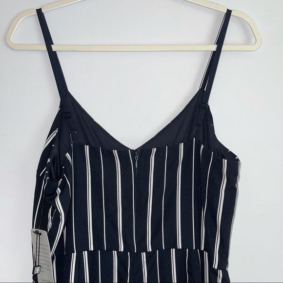 Laundry By Shelli Segal Sleeveless Jumpsuit - Picture 6 of 9